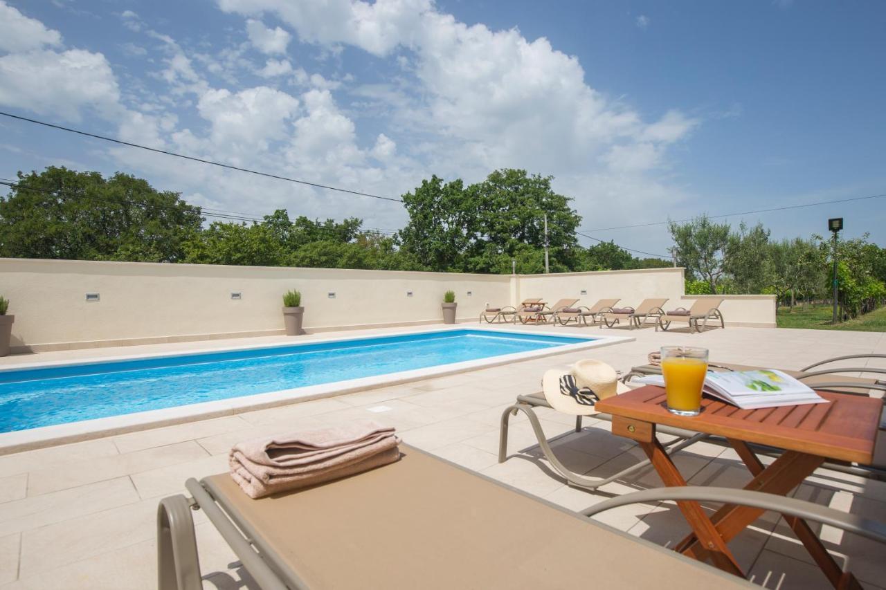 Villa Ivana Labin  Luaran gambar