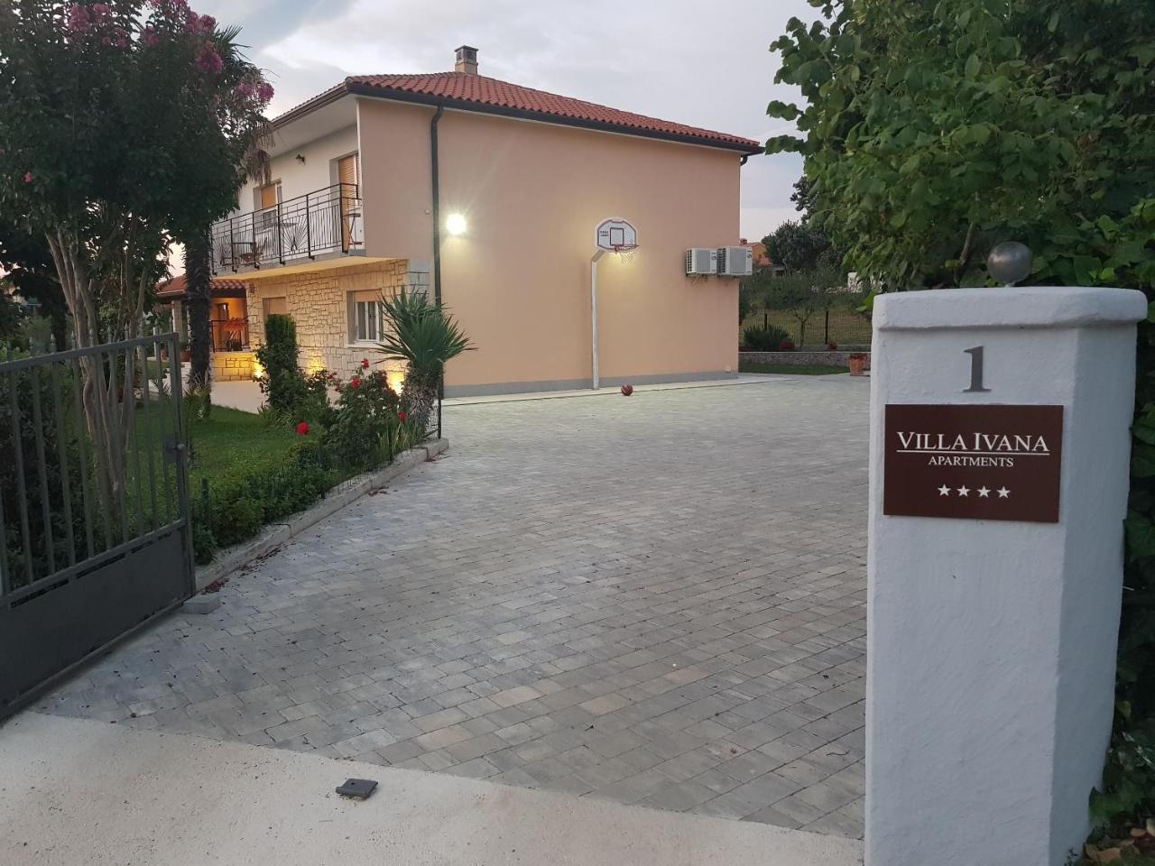 Villa Ivana Labin  Luaran gambar